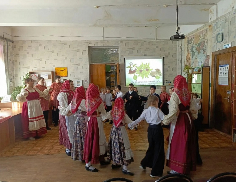Концерт детского фольклорного ансамбля Таусень "Здравствуй, масленица!"